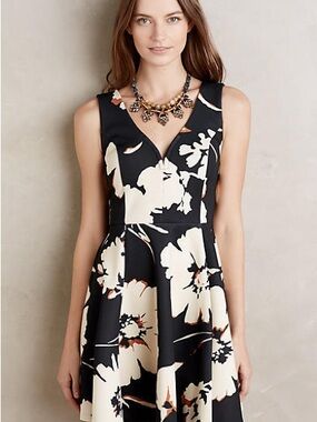 Anthropologie Maeve Amory Fit & Flare Dress — Floral Scuba, Size 6